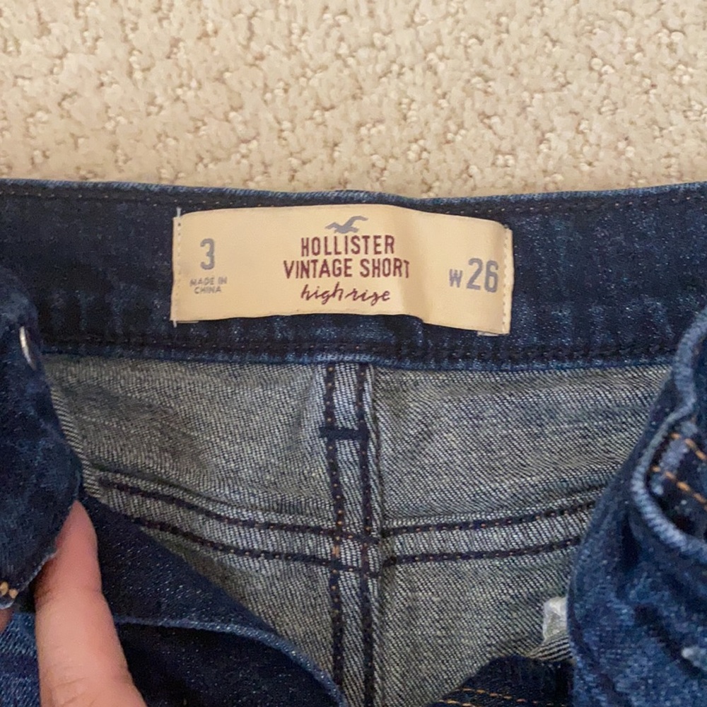 Shorts - Picture 3 of 3